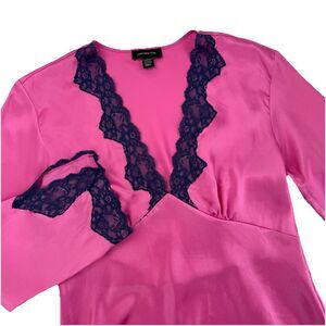 Jones New York Pink Satin Lace Blouse Small Long Sleeve V Neck Top Women’s